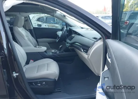 2020 Cadillac Xt4 Awd Premium Luxury z USA, uszkodzony, nr VIN 1GYFZDR47LF119818